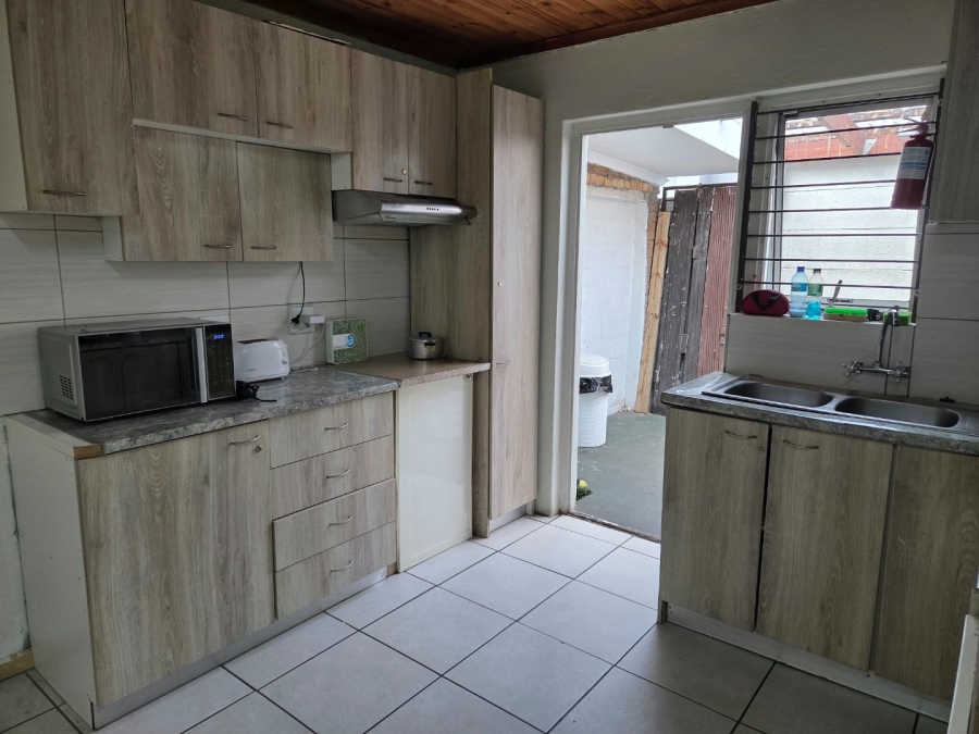 5 Bedroom Property for Sale in Erica Township Western Cape